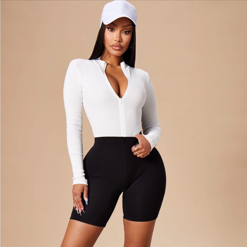 White Long Sleeve Bodysuit fashion nova NWT